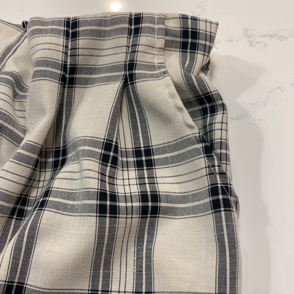 High Waist Fold Pleat Tartan Pants - Picture 9 of 12